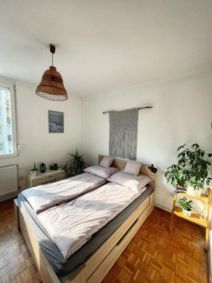 Vandor Apartman Veszprém Buitenkant foto
